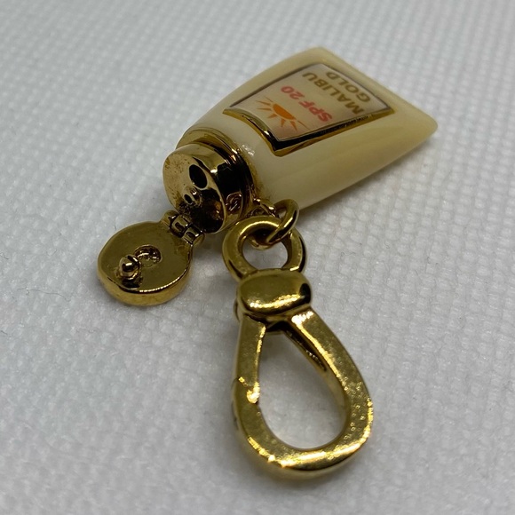 Juicy Couture Malibu Gold Sunscreen Tanning Oil Charm - Picture 3 of 4